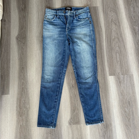 Rare Fred Segal Jeans-26
Slim fit
Beautiful like-new condition - Picture 1 of 8